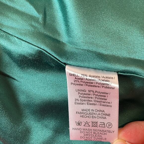 Sau Lee Paula Cutout Open Back Satin Emerald Green Maxi Dress Size 2 - Picture 10 of 10